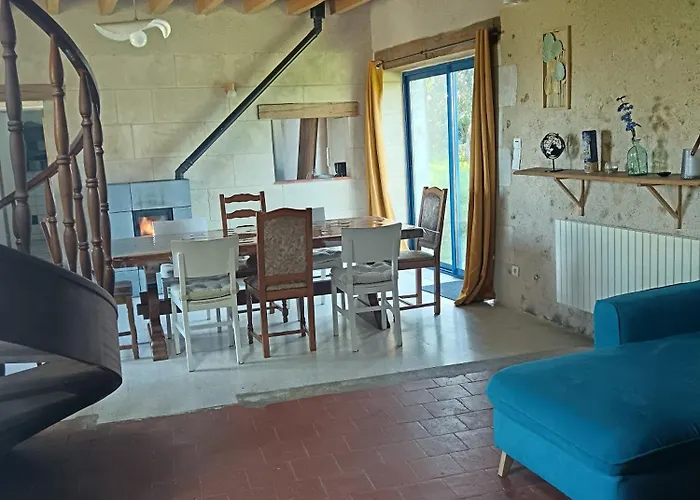 Vakantiehuis De L'oeillet Lhomme